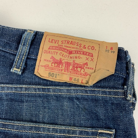 Vintage Levi’s 501 High Waist wedgie fit Jeans - Picture 2 of 8